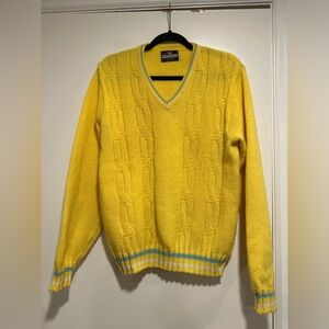 VTG 50s Unisex Sz:L Sportswear Bright Yellow VNeck Cable Knit Preppy Sweater.